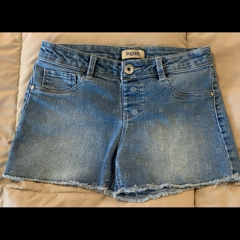 SQUEEZE Brand Girls Size 14 Cutoff Jean Short.